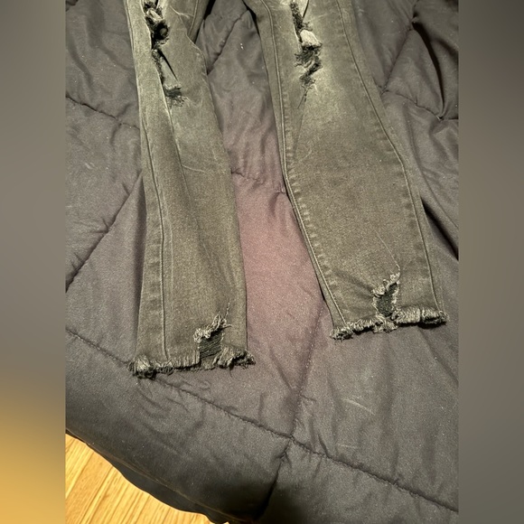 🖤here we go again distressed skinny jeans🖤 - Picture 8 of 13